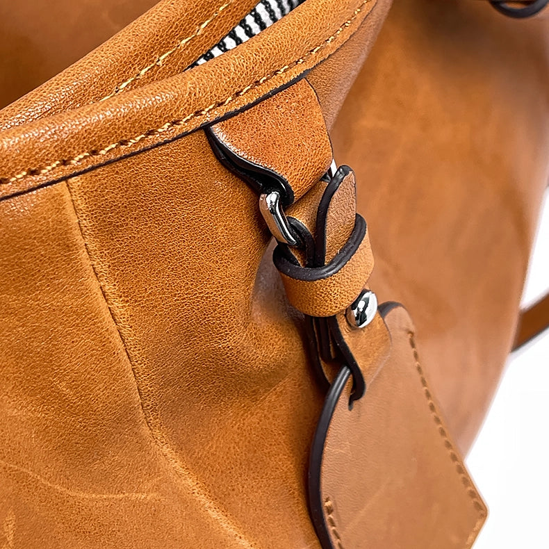 Vintage Saddle Hobo Shoulder Bag – Brown Leather Slouch Bag with Side Pockets