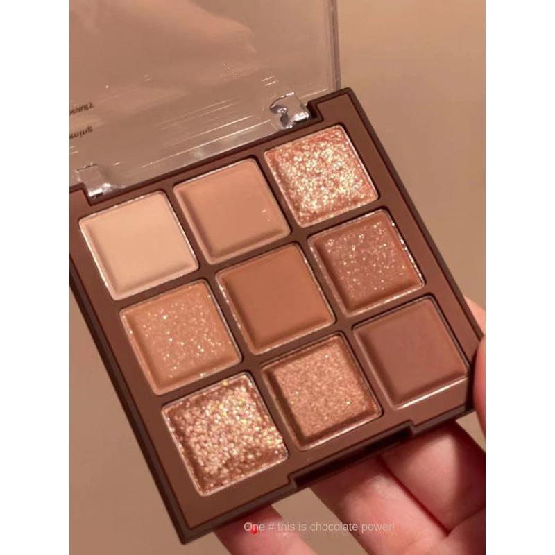 Es04 Chocolate Nine Colors Eye Shadow Plate Thin and Glittering Pearlescent Daily Earth Color Niche Crouching Silkworm Brightening New
