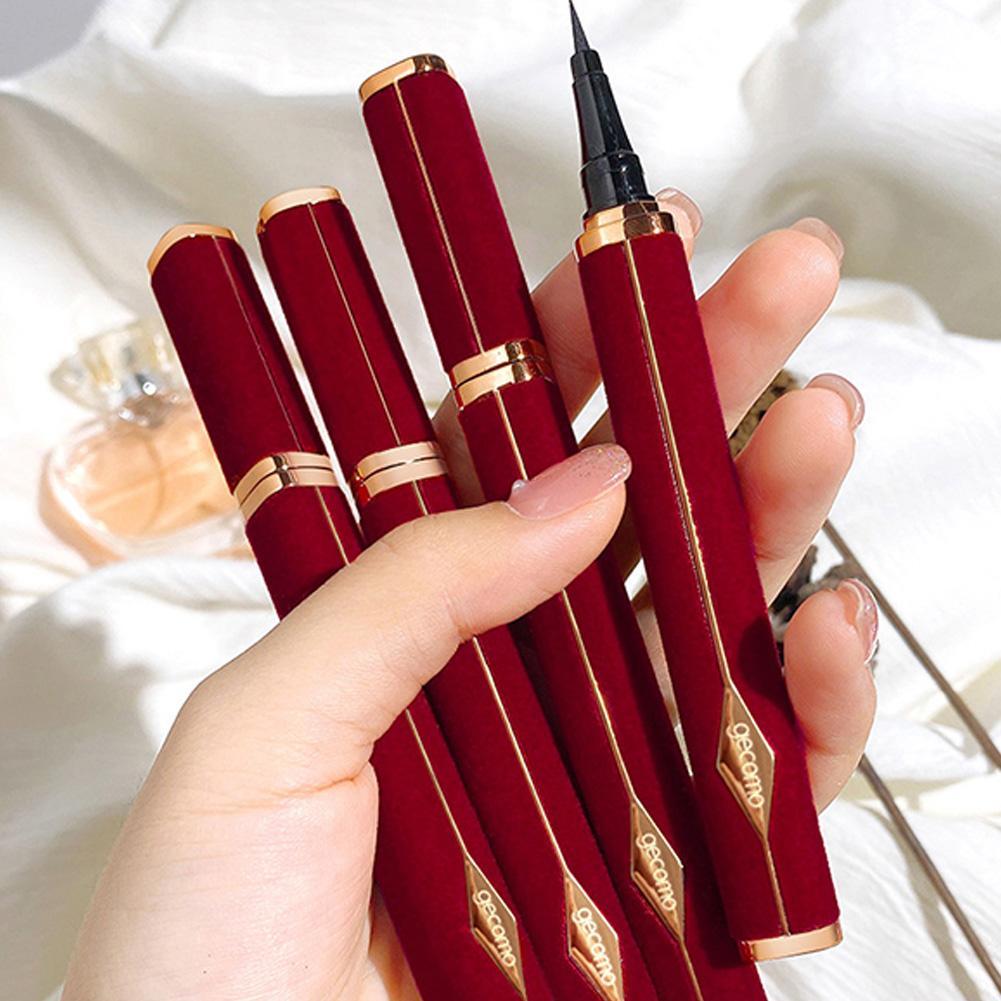 EL08 New Year Red Velvet Eyeliner Waterproof Sweat-Proof Long Lasting Non Smudge Quick-Drying Liquid Eyeliner Brush Head